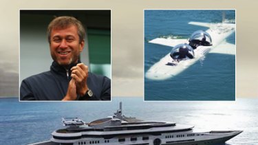 abramovich yacht anti paparazzi