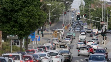 Traffic congestion threatens Australia's economic growth and living standards, independent audit says.