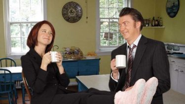 Amanda Bishop and Phil Lloyd will play out scenes as the First Couple at home.