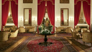 Guests at the Hotel Quirinale are welcomed with plush surroundings.