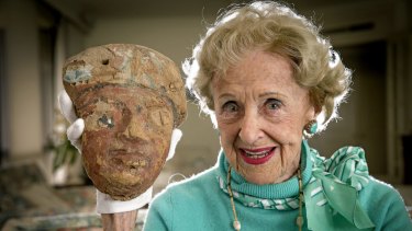 Real ilfe tomb raider Joan Howard pictured with a mummy mask she found at Sakkara, the necropolis for the ancient Egyptian capital Memphis.