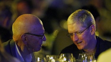 Apple CEO Tim Cook (right), with Rupert Murdoch, Executive Chairman of News Corp.
