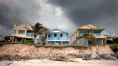 More than a quarter of a million Australian homes could be at risk from rising sea levels, according to a leaked IPCC draft document.
