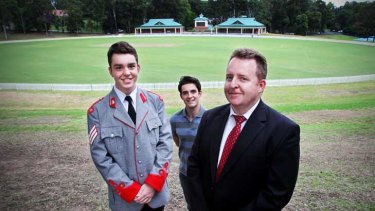 Opportunities...Des Sloane with his sons (from left) Heath, 16, and Vale, 19.