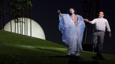 Georgy Vasiliev as Pinkerton and Hiromi Omura as <i>Madama Butterfly</i> helped Opera Australia attract a bigger audience. However the increase was not matched at the box office.