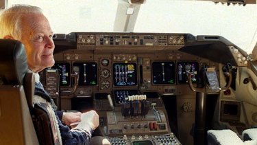 box warren david inventor recorder flight boeing dies cockpit