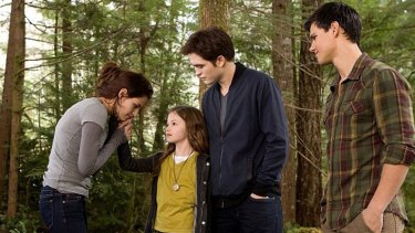 Baby no more ... thankfully Renesmee quickly came in child-like size.