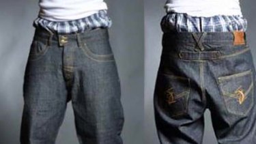 saggy jeans