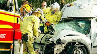 killed organise funeral son way horrific wann craig head mother maryborough crash outside