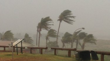 Residents in the Pilbara told to evacuate homes as 120km/h winds hit the coast.