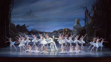 The corps de ballet was graceful and disciplined. 