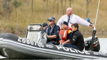 fisherman resumes drowned wivenhoe queensland movements capsized