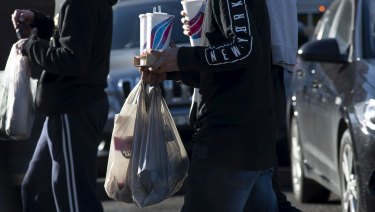 Lightweight plastic bags will be banned across Victoria by the end of next year under a state government plan.