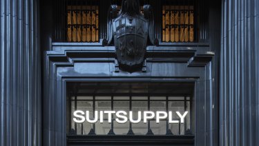 suit supply martin place