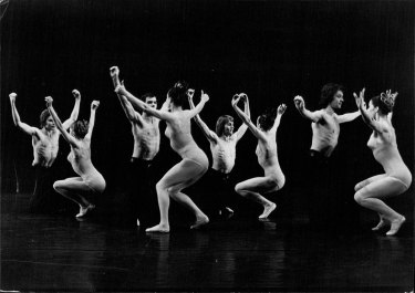 The Nederlands Dans Theatre rehearse “Grosse Fuge” on June 5, 1972.