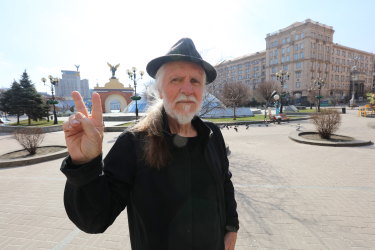 George Gittoes in Maidan square, Kyiv.