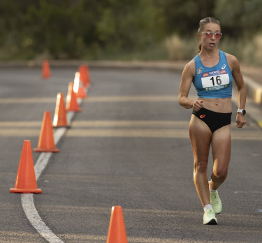 Jemima Montag broke the 18-year-old national record for the 20-kilometres.
