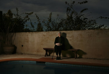 Margaret Whitlam, 2005, by Sahlan Hayes. Collection: National Portrait Gallery, gift of the artist 2006. 