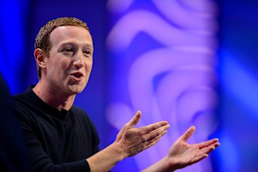 Facebook suspended 16,000 accounts for selling or buying fake reviews of products.