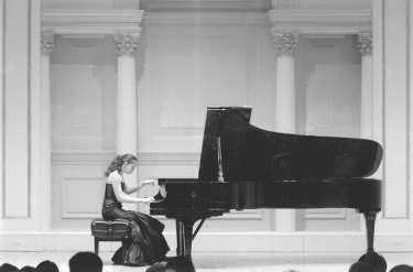 Sophia Chua-Rubenfeld did make it to Carnegie Hall, as her mother demanded. But not without gnawing on her piano at home during forced five-hour-long practices.