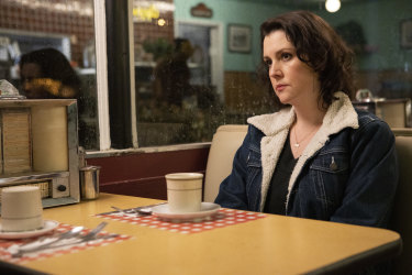 Melanie Lynskey who plays Shauna in the hit show Yellowjackets, says she relates to her character’s struggle to co<em></em>ntain her anger. “I had a therapist o<em></em>nce say something a<em></em>bout, ‘You’re scared that if you even let a little bit of it out, it’ll just never stop.’”