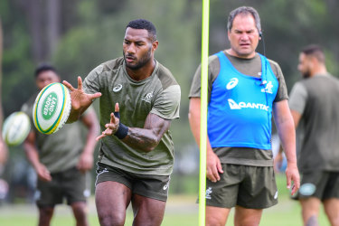 Vunivalu training with the Wallabies in 2020, soon after switching from league.