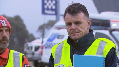 Police and SES update on search for man missing near Mount Hotham
