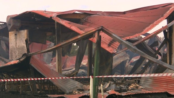  A Victorian community has rallied behind local veterans a week after the Gisborne RSL sub-branch was destroyed by fire.