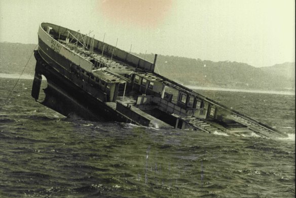 The Dee Why ferry scuttled off Long Reef.