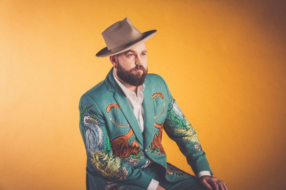 American country singer Joshua Hedley finds the genre speaks to him.