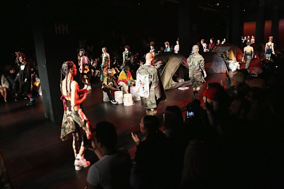 With the brand's ethos built on strong social responsibility, Gypsy Sport used their NYFW show to make a statement about compassion for refugees with set up tents along the side of the runway and family of drummers who play DIY instruments on the New York subway. Designer Rio Uribe also delivered an impassioned speech on the refugees before the start of the show.
