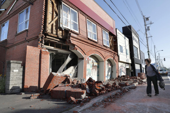 A building in Abira town, near Chitose, Hokkaido, has been badly damaged in a strong earthquake on Thursday.