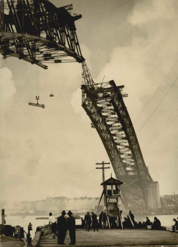 Cazneaux exhibition. Through a Different Lens - Cazneaux by the Water.?- Arch in the sky by Harold Cazneaux, 1930. ANMM Collection.?Photo Australian National Maritime Museum (ANMM)