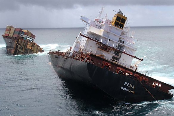 Rena sinking
