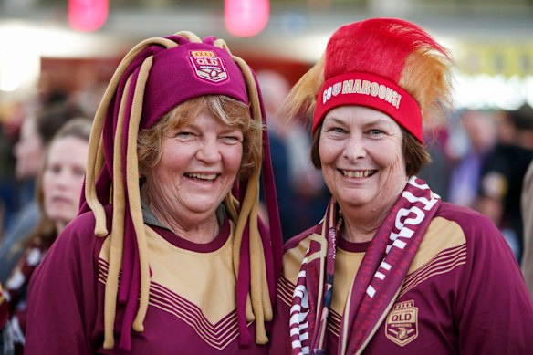 Maroons fans Sally Perram and Sue Dunn left no one guessing their team. 