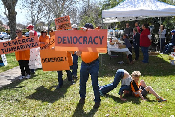The general scene at the Turvey Park Primay School Booth.