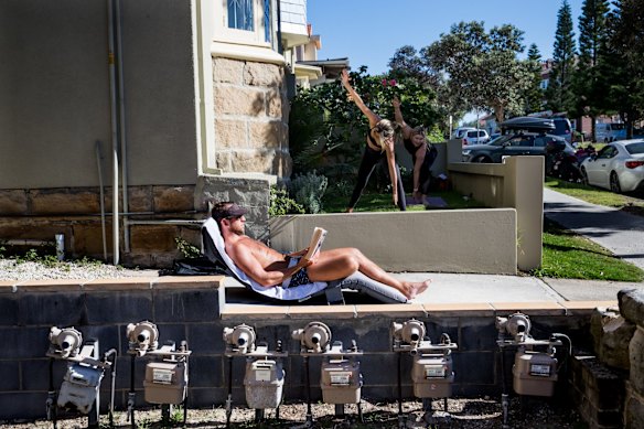 Bondi locals stick to common rituals.
