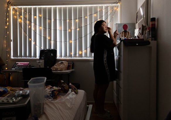 A group of six Blacktown High girls got ready together at Angela Mediana's house. Angela helped out with everyone's makeup, and then her dad drove them in a seven-seater from Blacktown to King Street Wharf.