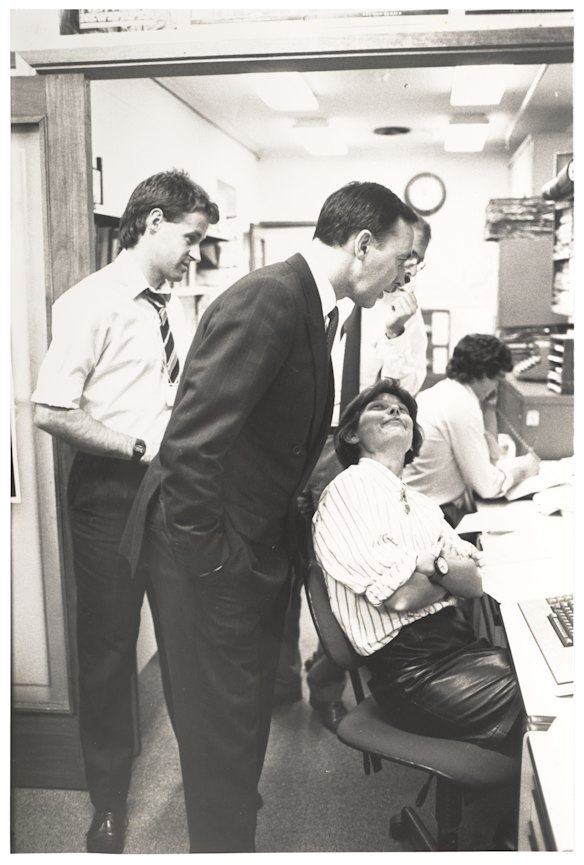Paul Keating peers over Kate Legge’s shoulder, circa 1987. 