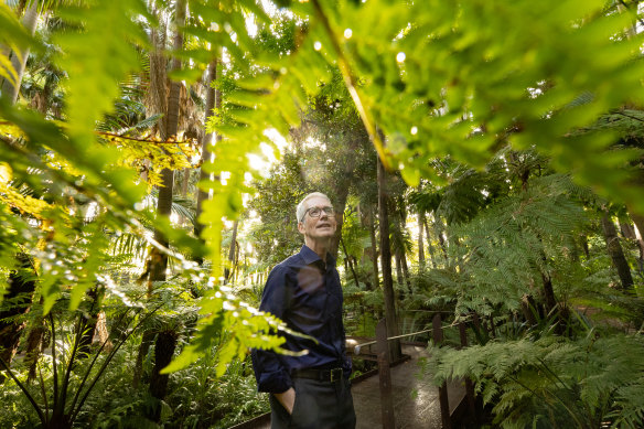 Entwisle says botanic gardens can teach us a lot about nature.