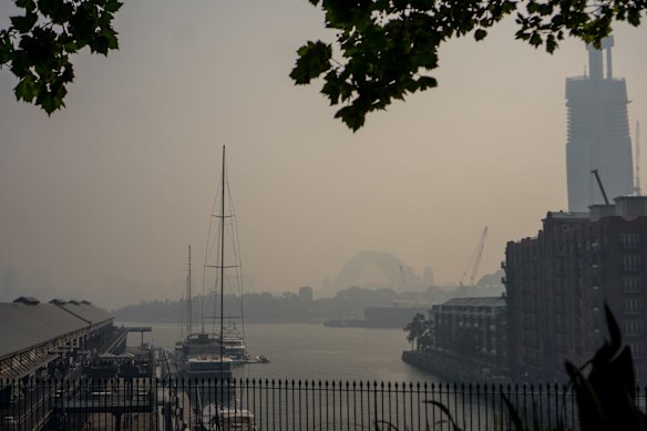 Smoke haze over the Sydney CBD this morning. 
