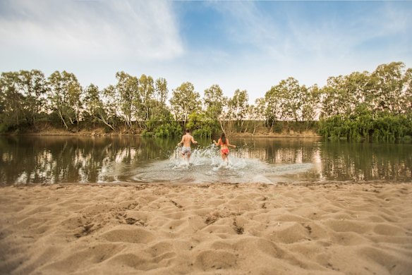 Wagga Wagga's inland "beach".