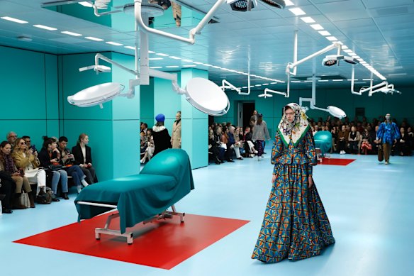 A model wears a creation as part of the Gucci women's Fall/Winter 2018-2019 collection.