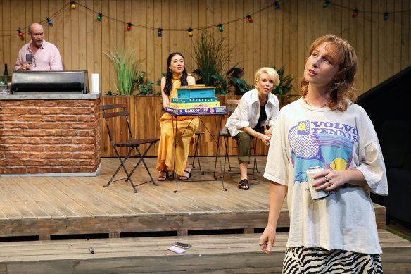 Left to right: Brian Meegan, Aileen Hyunh, Danielle Carter and 
Harriet Gordon-Anderson
star in Boxing Day BBQ.