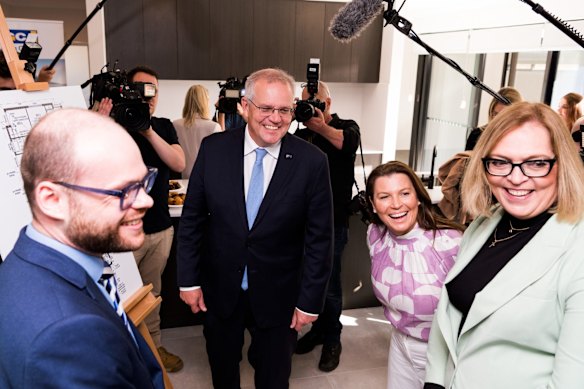 Prime Minister Scott Morrison and Jenny Morrison visits a housing estate in Jindalee. 