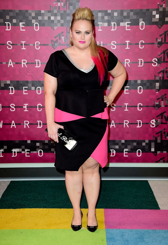 Actress Rebel Wilson attends the 2015 MTV Video Music Awards.
