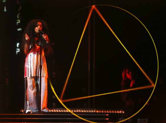 Sza performs <i>Broken Clocks</i> at the 60th annual Grammy Awards.