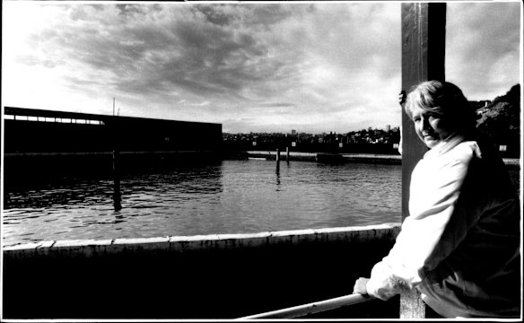 Dawn Fraser at her swimming pool in Balmain when effluent closed the pool to swimmers in 1989. 