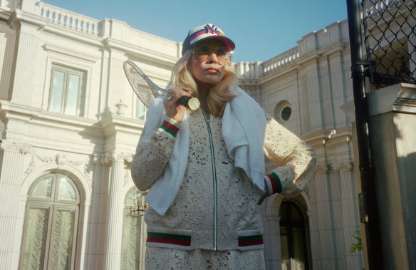 Faye Dunaway, 77, fashion's new "it girl", courtesy of Gucci.