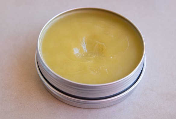 Sales of bush balm supports dialysis facilities at the Purple House in Alice Springs.